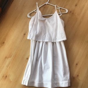 White sundress from Ann Taylor LOFT size 4 excellent condition no flaws!